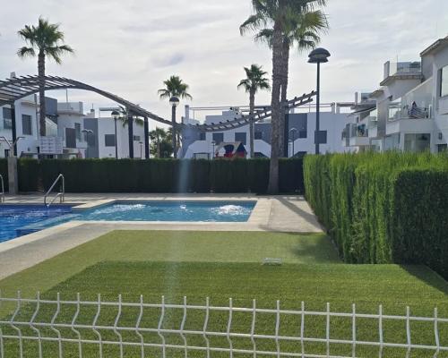 HISZPANIA/Bungalow na Avenida Felipe VI – San Pedro del Pinatar, Alicante